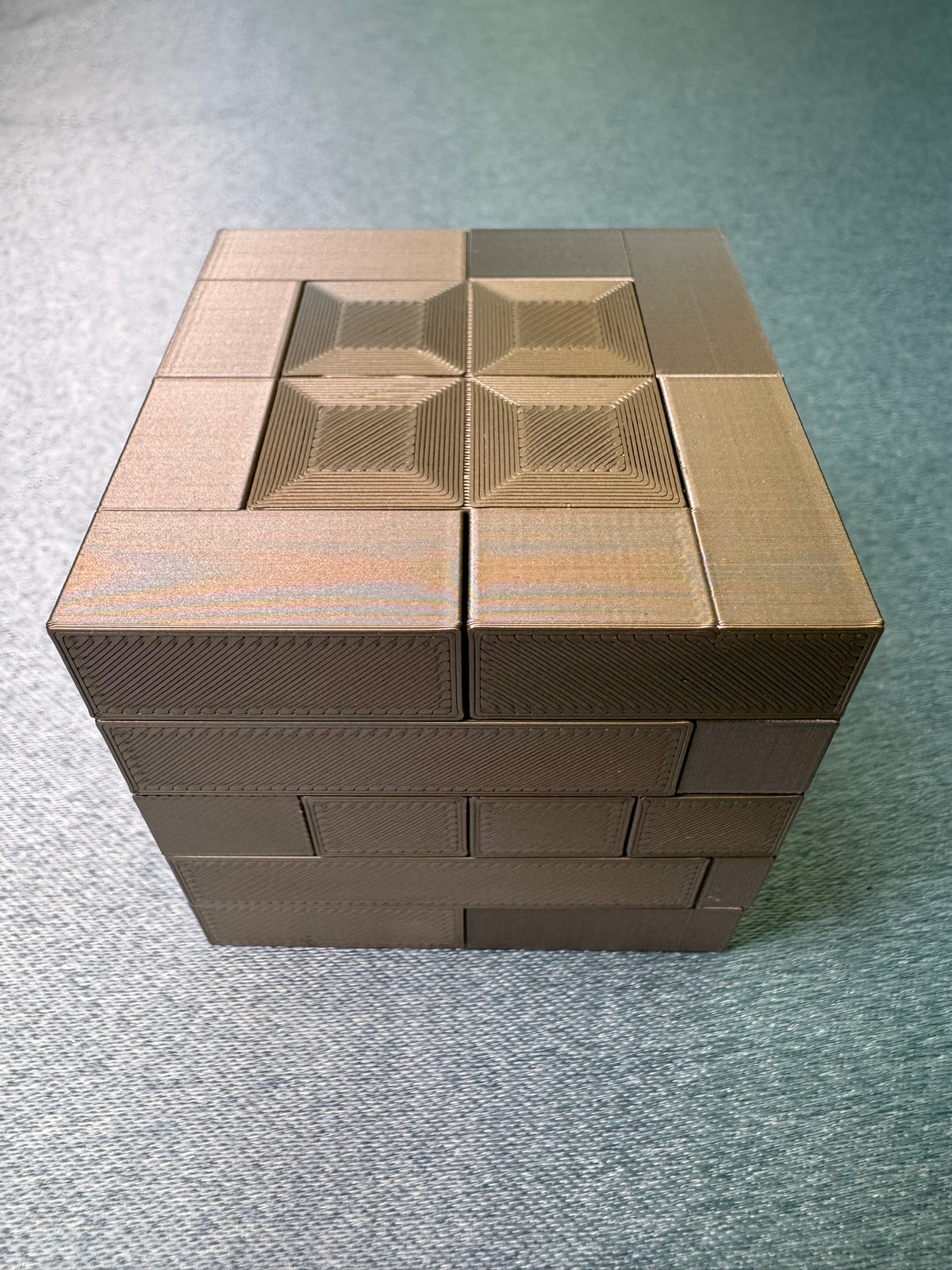 Cube 1 Gold